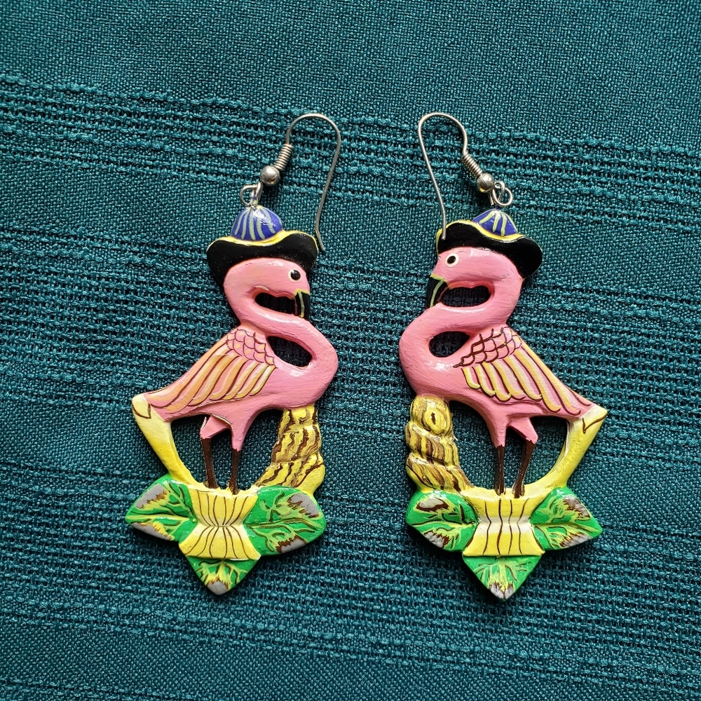 Fun flamingo earrings